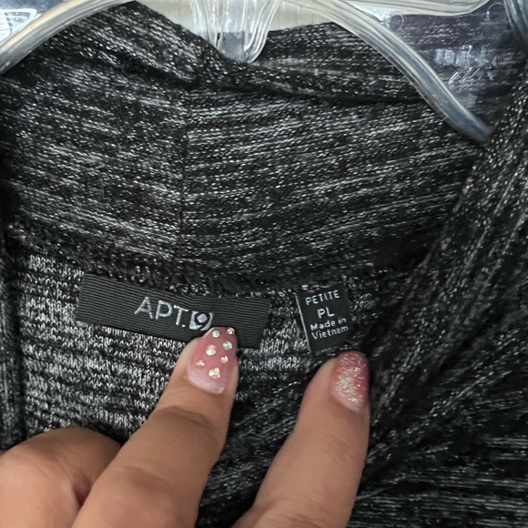 Apt. 9 women's sleeveless gray super soft turtleneck - Picture 3 of 5